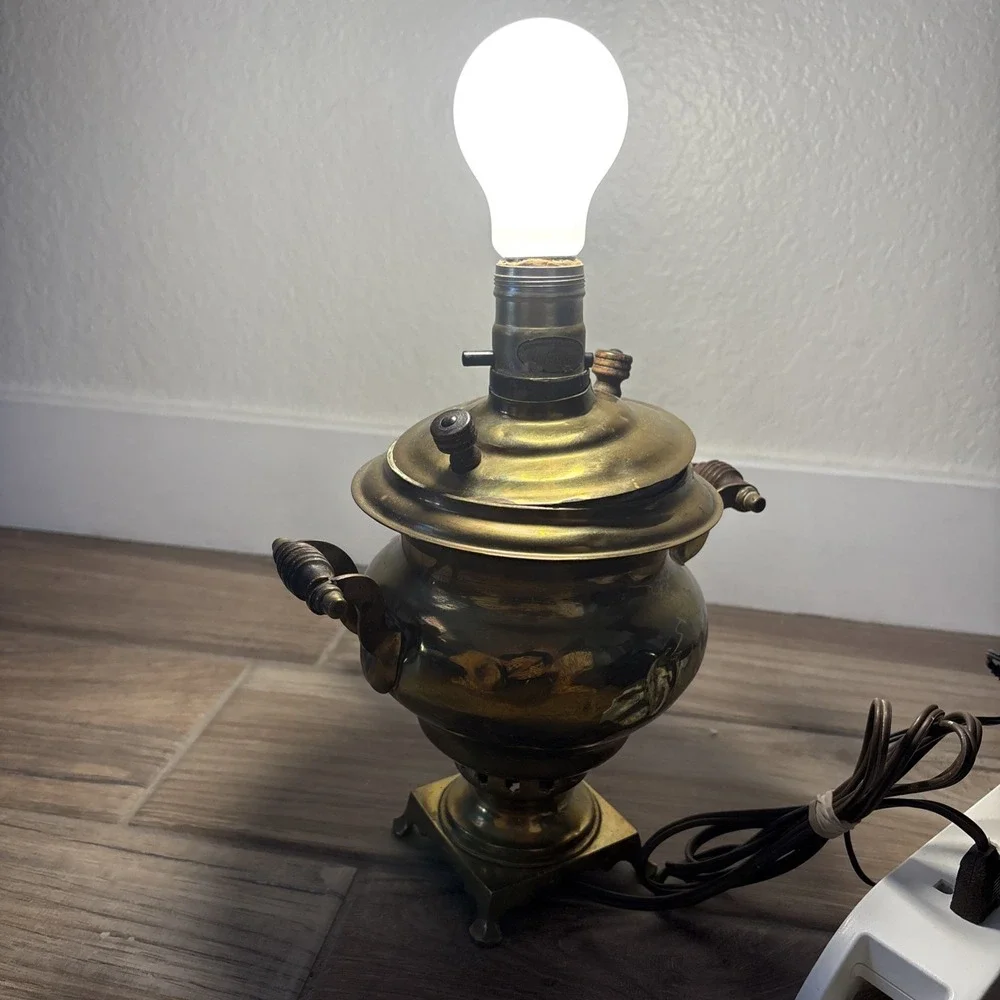 Vintage Brass Samovar Table Lamp Beautiful‎ Lamp Used, Tested, Working 10